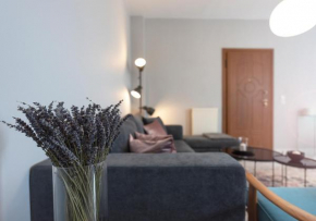 Vanilla Luxurious Apartment